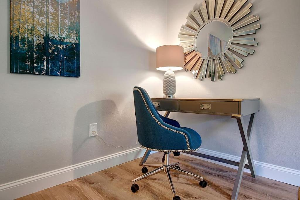 Modern Coastal Downtown, King Bed, Work Desk, Kitchen Villa Seattle Exterior photo